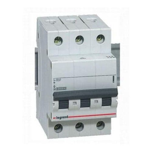 Disjuntor trifásico 20A